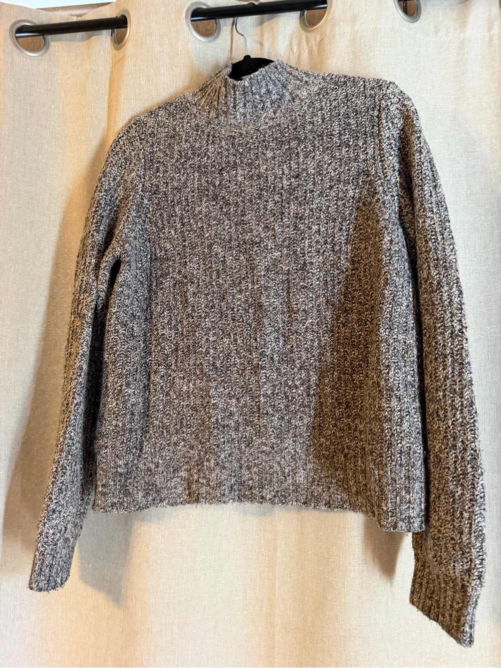 Mock Neck Ribbed Sweater in Heather Gray